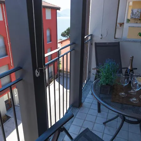 Lake Escape Apartamento *